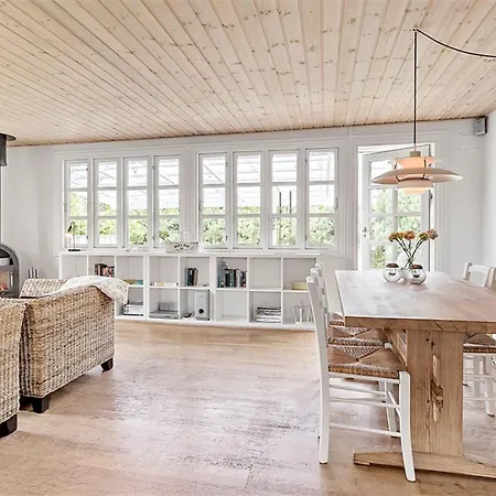 Semesterbostad Skrolan - 200m From The Sea By Interhome